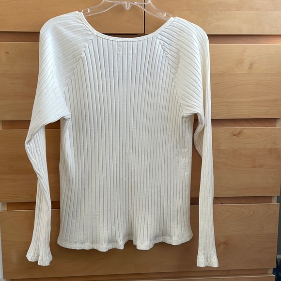 Knox Rose (Target) ribbed white blouse - Picture 4 of 6